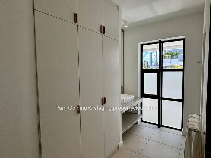 Appartement de 3 Chambres à Vendre à Pointe aux Canonniers | Marine Residences