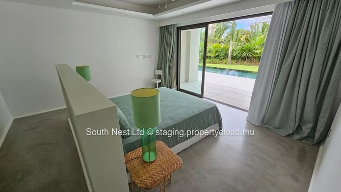 Modern 4-bedroom villa 