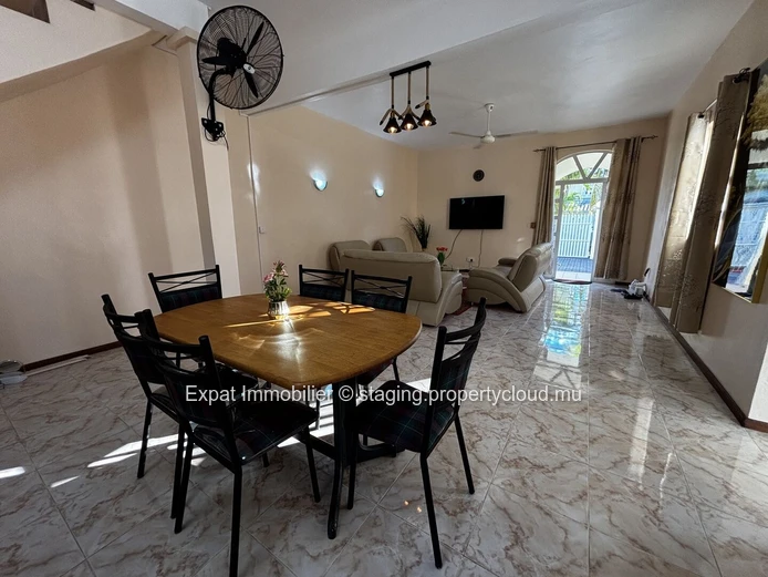 Duplex with swimming pool in a secure residential complex – Péreybère