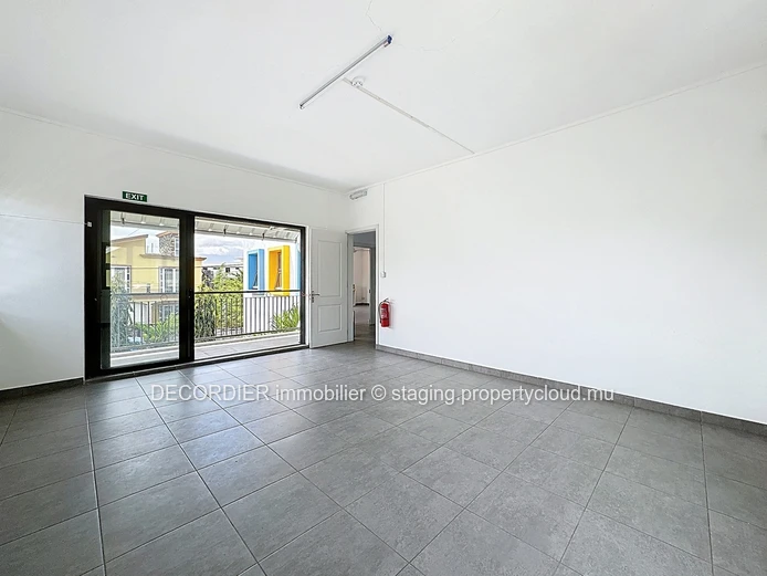 Beautiful Property for Rent – Ideal for Residential or Commercial Use