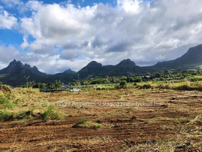 Exceptional Investment Opportunity – Prime Land for Sale on Verdun Main Road