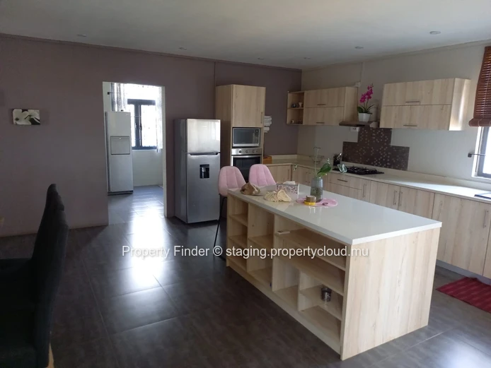 Modern 5 bedrooms house for sale