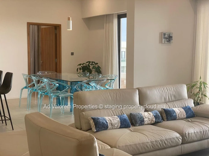 Luxurious Penthouse | 190 m2 | 3 Bedrooms | Verdant Garden, Moka 