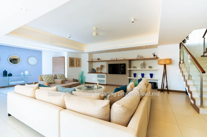 Villa PDS à vendre à Péreybère, 416m², 3 chambres, piscine privée, Vue mer, Proche Golf, Meublé.