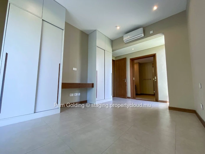 Appartement de 3 chambres en rez-de-jardin  à Pointe aux Cannoniers !