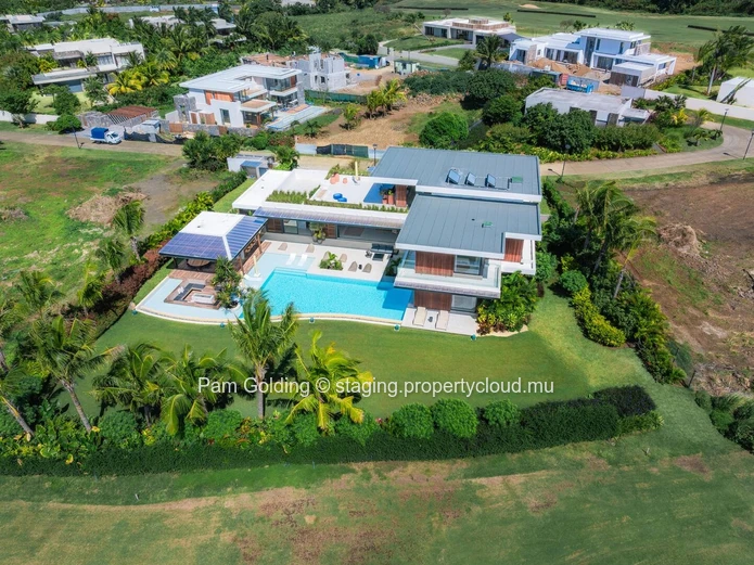 Contemporary 4-Bedroom Villa on a Golf Course with Pool | Anahita Golf & Spa Resort Mauritius