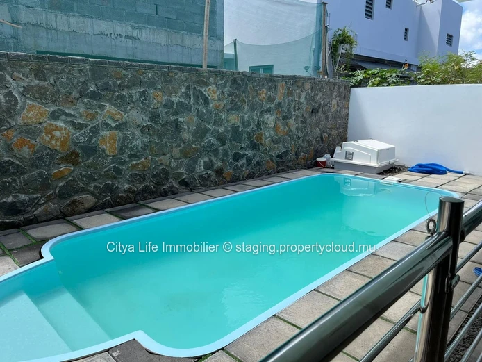 2-Bedroom En-Suite Apartment - Secure Residential Complex, Close to Mon Choisy Beach