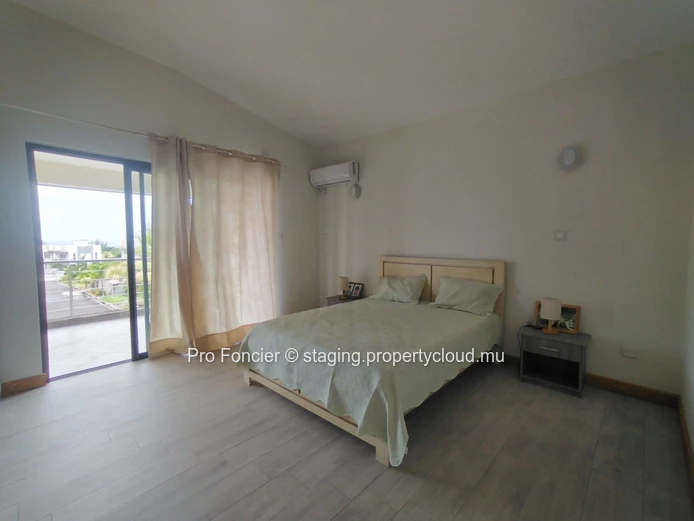 Maison à vendre à Bel Ombre – Belle maison à étage, vendue meublée, dans un environnement calme et paisible