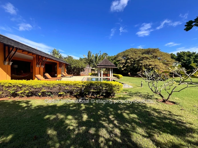 Luxury villa for sale in Tamarina Golf Estate – Exceptional property in Mauritius
