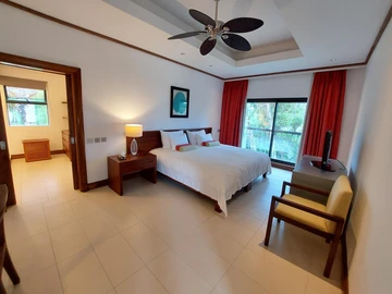 4 Bedroom Villa