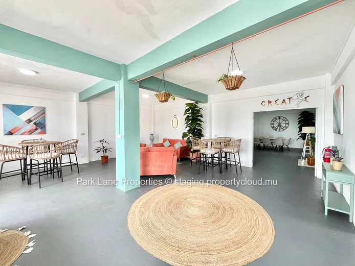 Bright & Versatile Commercial Space for Rent – Roches Brunes, Beau Bassin