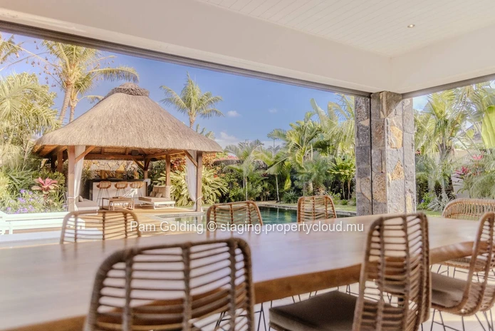 4-Bedroom Villa in Grand Baie - Elegant and Secure Living 