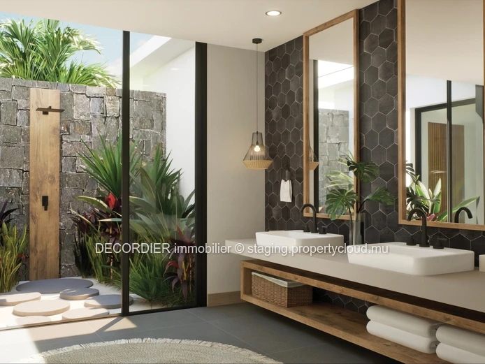 Luxurious villa of very high standing located on the Mont Choisy golf course.