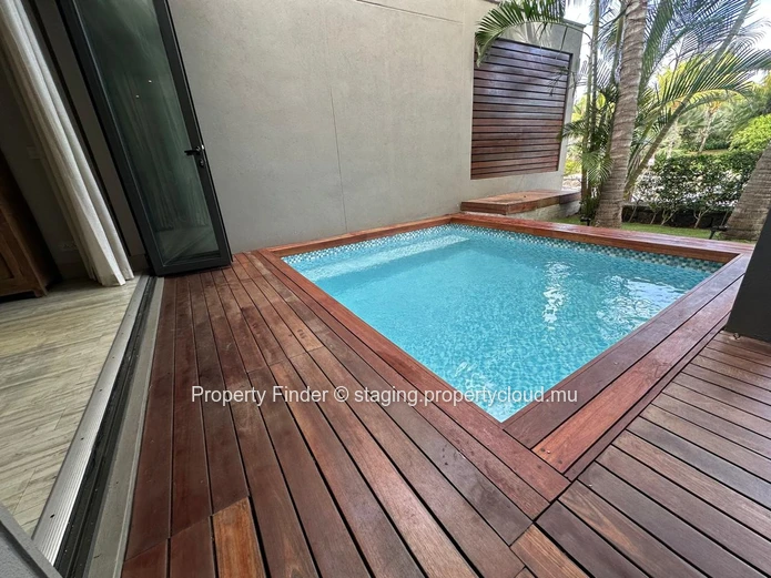 Waterfront 3-Bedroom Duplex in La Balise Marina