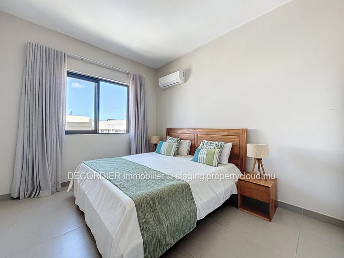 Penthouse with sea view in Pereybere
