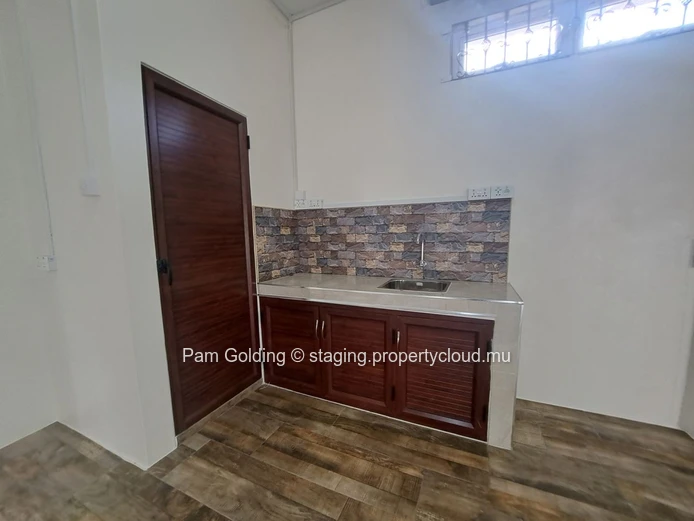 Commercial space of 128sqm for rent in Curepipe