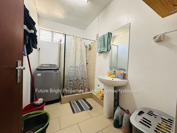 Opportunity Not to Be Missed: Modern Apartment in Roches Brunes