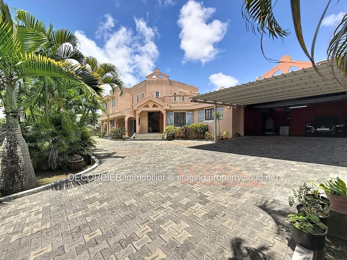Rare villa for sale
