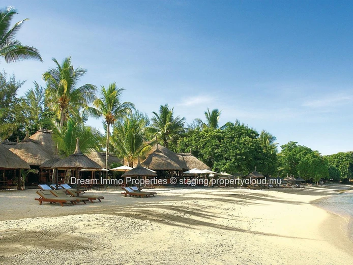 Stunning Beachfront Penthouses With Panoramic Ocean Views In Balaclava – Mauritius