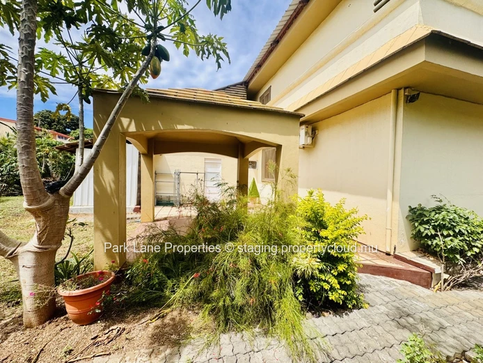 Maison familale agréable avec terrasse spacieuse et jaccuzzi
