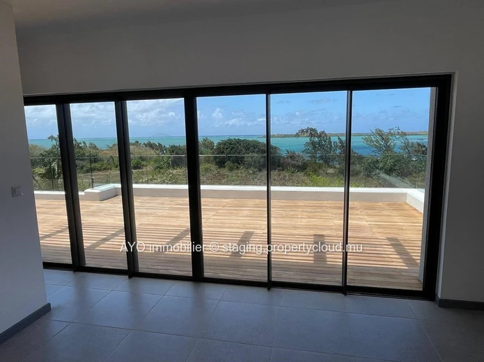 Penthouse de haut standing avec une vue époustouflante sur les eaux turquoises