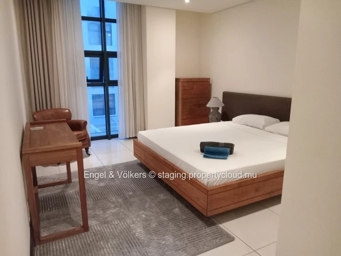 Luxury Lock-Up-and-Go Apartment – Panoramic Views, Effortless North Coast Living