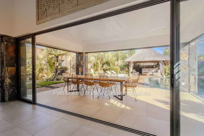 4-Bedroom Villa in Grand Baie - Elegant and Secure Living 