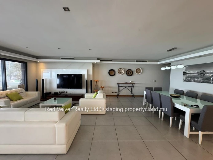 Penthouse en bord de mer à louer à Trou aux Biches | 3 chambres en suite | Grande terrasse