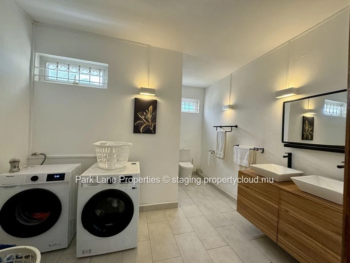 Stunning Furnished Apartment with Pool in Rivière Noire