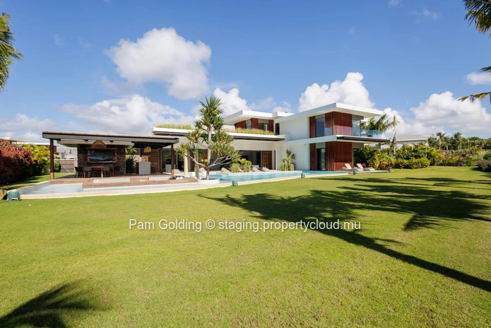 Contemporary 4-Bedroom Villa on a Golf Course with Pool | Anahita Golf & Spa Resort Mauritius