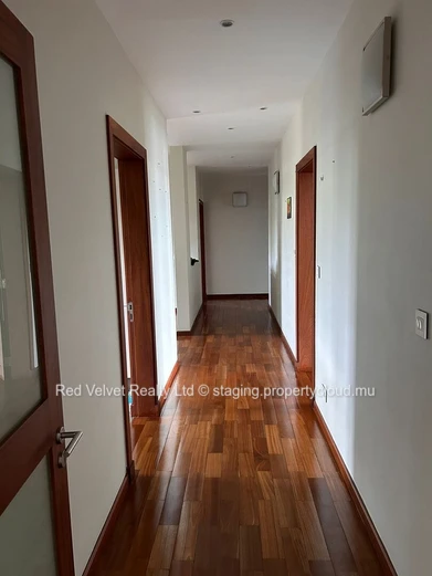 Luxury Apartment for Rent in Highly Residential Area of Floreal