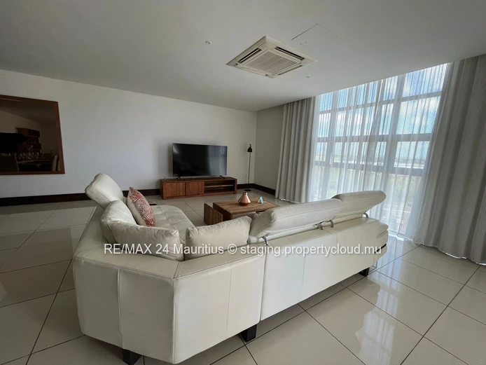 Beautiful fully furnished 3 bedrooms RES apartment of 245m2 for sale at Grand Baie La Croisette.