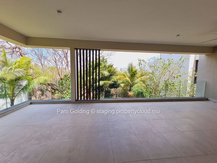 Appartement PDS à vendre à Grand Baie, 197m², 2 chambres, piscine privée, climatisé, vue sur mer et montagne, sécurit... (Mandat exclusif)