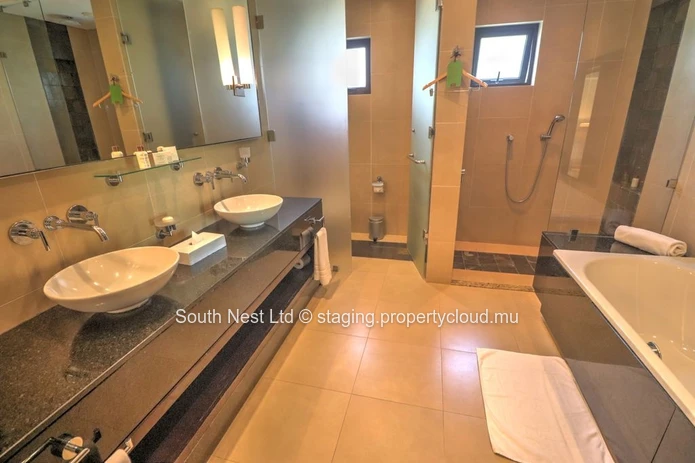 Golf view apartment in a golf and seaside estate