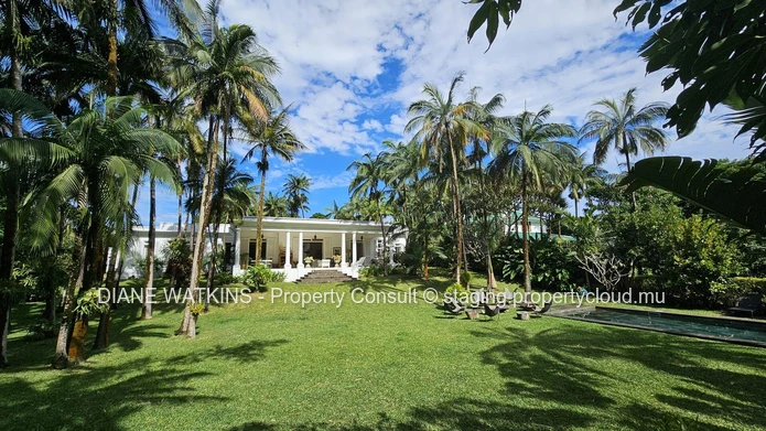 Spacious 5 bedroom house for sale in Moka Mauritius