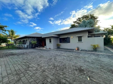 4 Bedroom Villa