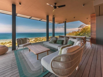 5 Bedroom Villa