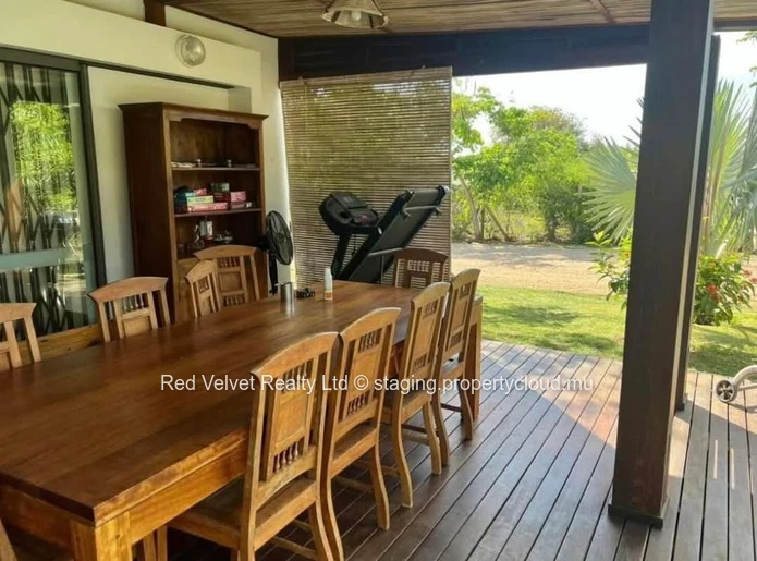 Luxurious Beachfront Villa for rent in Riviere Noire - Rs 150,000/Month (Negotiable)