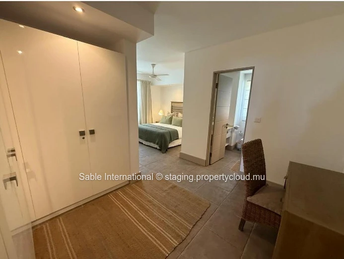Appartement en bord de mer avec une vue imprenable sur la mer - 3 chambres, piscine commune, entièrement meublé.