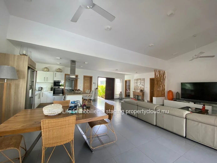 Maison / Villa RES - IML-867