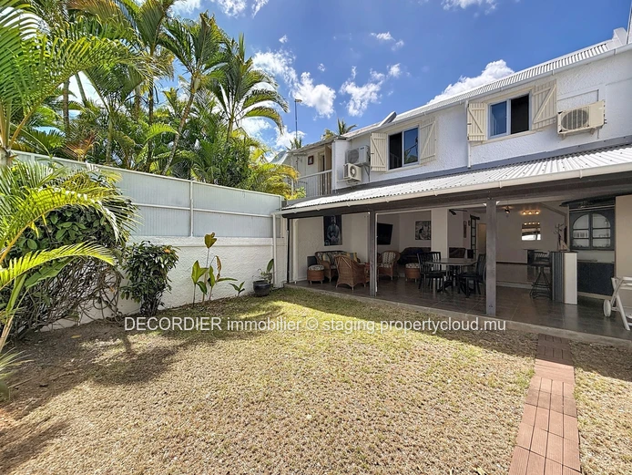 Elegant house in the heart of a sought-after, secure residential area