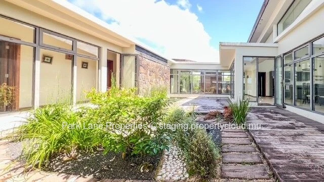 Villa d’exception avec vue golf et mer – Avalon Golf Estate
