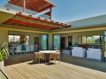 4 Bedroom Villa