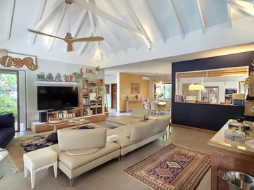 4 Bedroom Villa