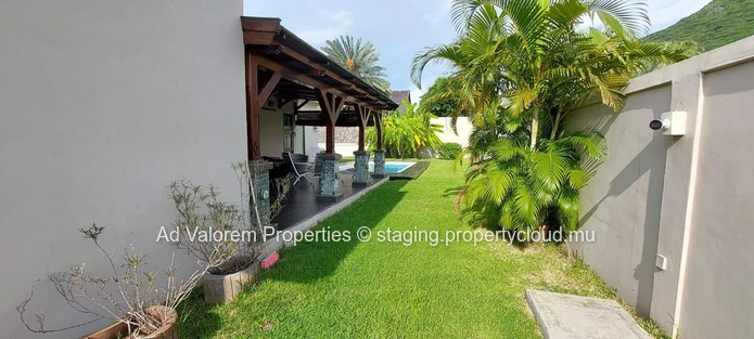 Beautiful house for sale in Tamarin