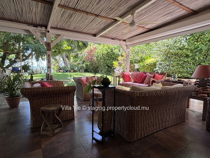 Pereybere - A charming 3-bedroom house by the sea