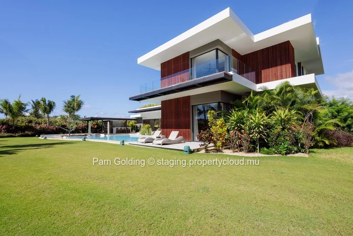 Contemporary 4-Bedroom Villa on a Golf Course with Pool | Anahita Golf & Spa Resort Mauritius
