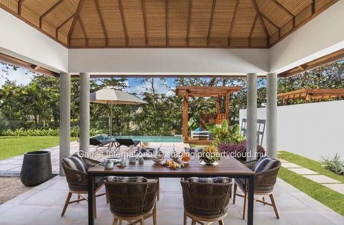 Luxueuse villa 4 chambres avec services haut de gamme à vendre à Plaine Magnien, Mauritius