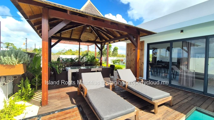 Grande Baie Chemin Vingt Pieds: 3-Bedroom House for Sale - Ideal for Families!