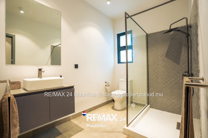 Beautiful Apartment with Plunge Pool and Garden in Tamarin